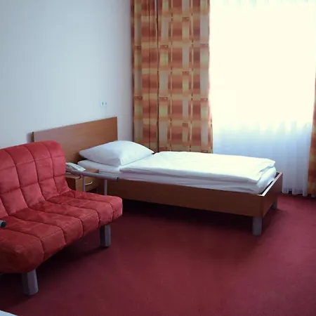 Guest house Letalisce